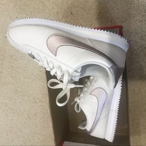 Wmns Nike Cortez